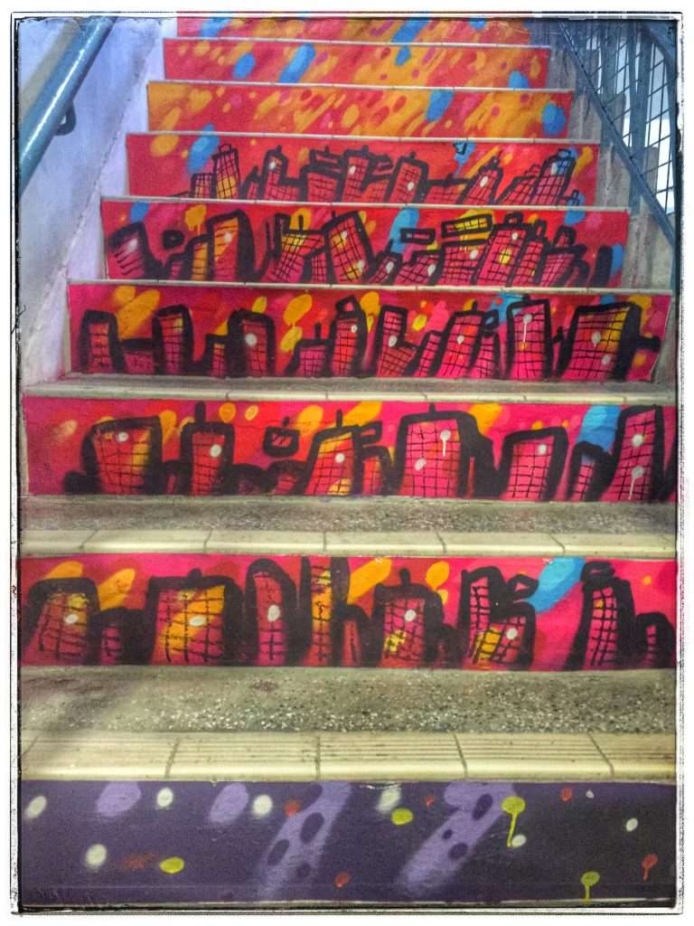 Von Designern gestaltete Treppe im PMQ