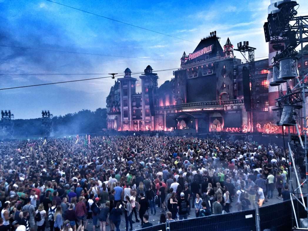 Hauptbühne bei Parookaville