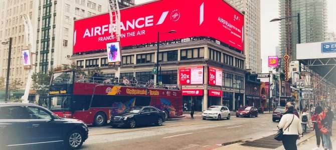 Mit dem Hop-On-Bus durch Toronto Mit dem Hop-On-Bus durch Toronto