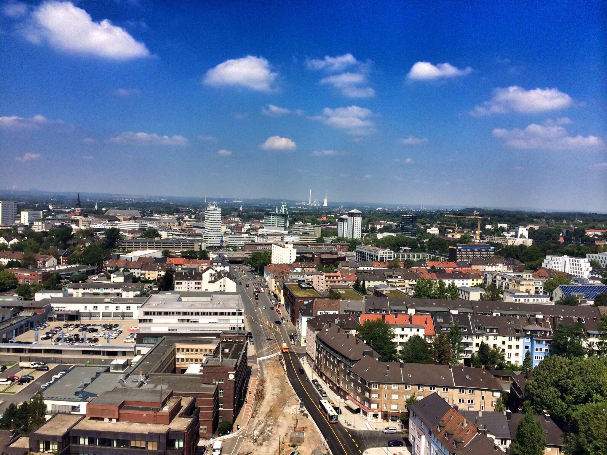 Vom Bunker zum Hochhaus – Blick über Bochum Vom Bunker zum Hochhaus – Blick über Bochum