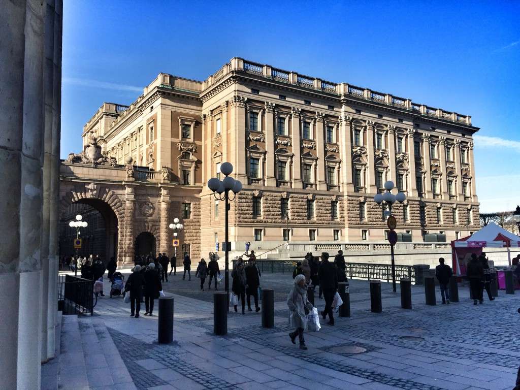 Das Parlament am Rande der Altstadt