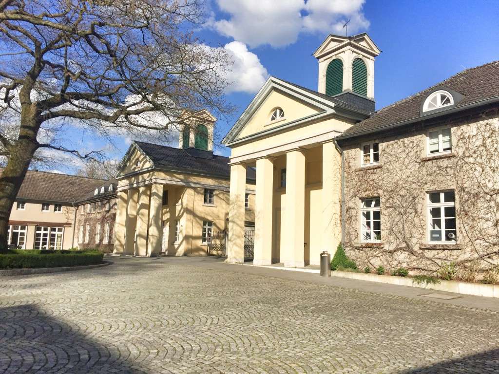 Wasserschloss Haus Ruhr Und Die Ruhrakademie In Schwerte