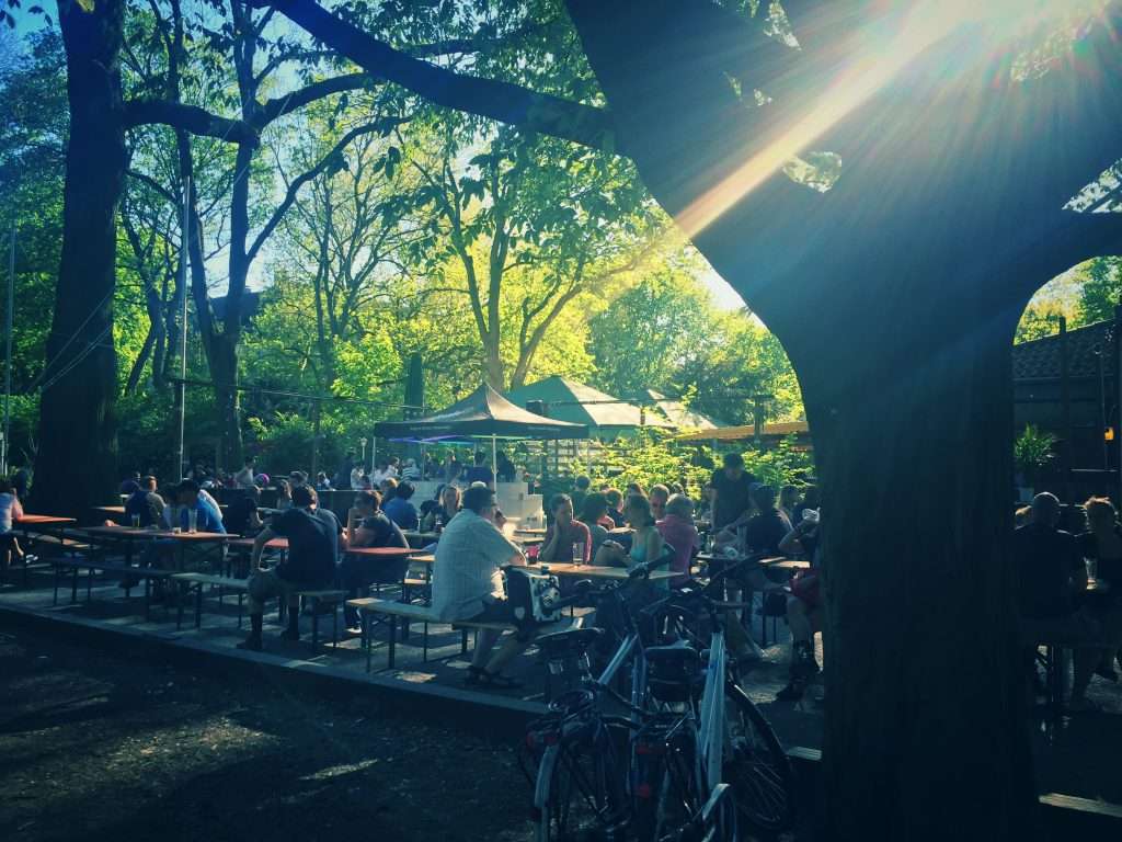 Biergarten "Café Erdmann" im Westpark