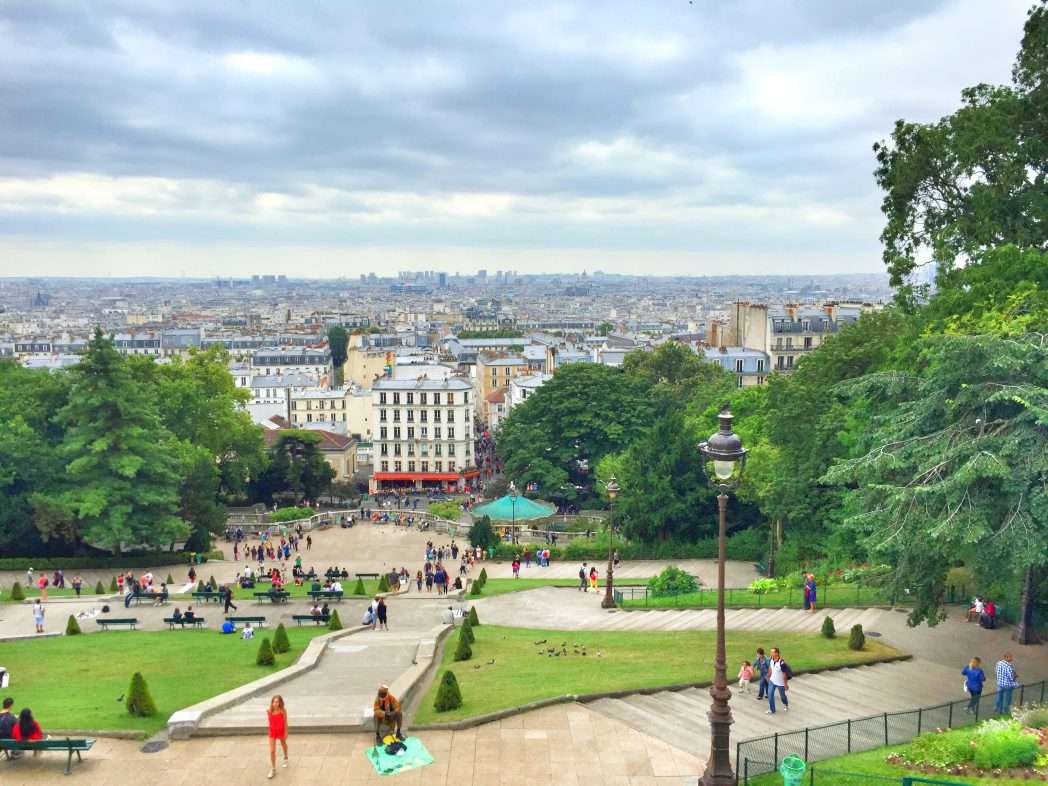Blick von Sacre Coeur auf Montmartre