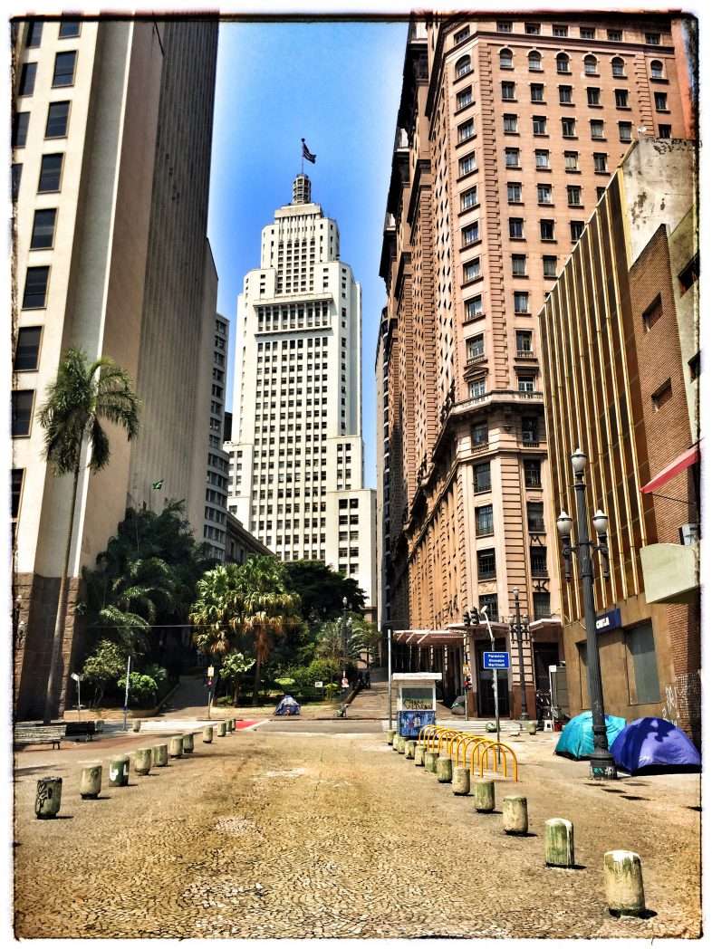 Das Empire State Building in Sao Paulo | Colorfulcities.de