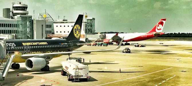 Sonderlackierte Flugzeuge: BVB, Stars Wars, Donald Duck & Co Sonderlackierte Flugzeuge: BVB, Stars Wars, Donald Duck & Co